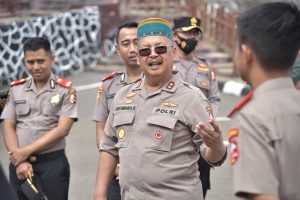 PEMIMPIN : KEPEMIMPINANNYA PANTAS DAN BENAR, LAYAK DAN MENYELAMATKAN OLEH KASESPIM LEMDIKLAT POLRI IRJEN POL. Prof. Dr. CHRYSHNANDA DL, M.Si.
